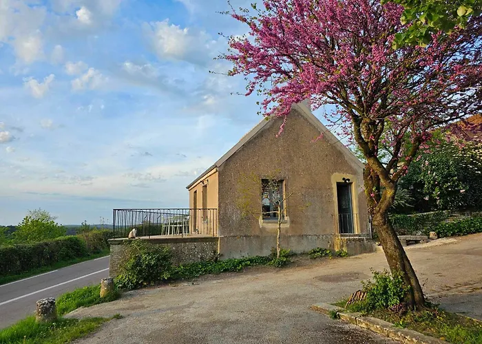 Gite Au Pied De La Colline